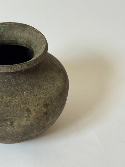 Round Antique Brass Pot