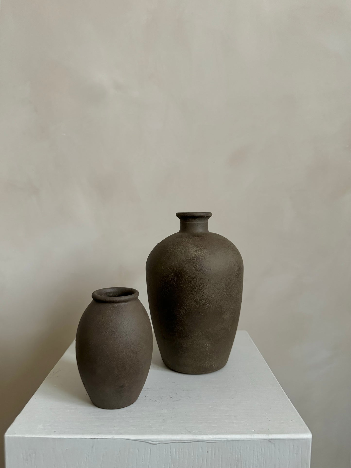 EARTH  |  Mini dark earthy brown vase