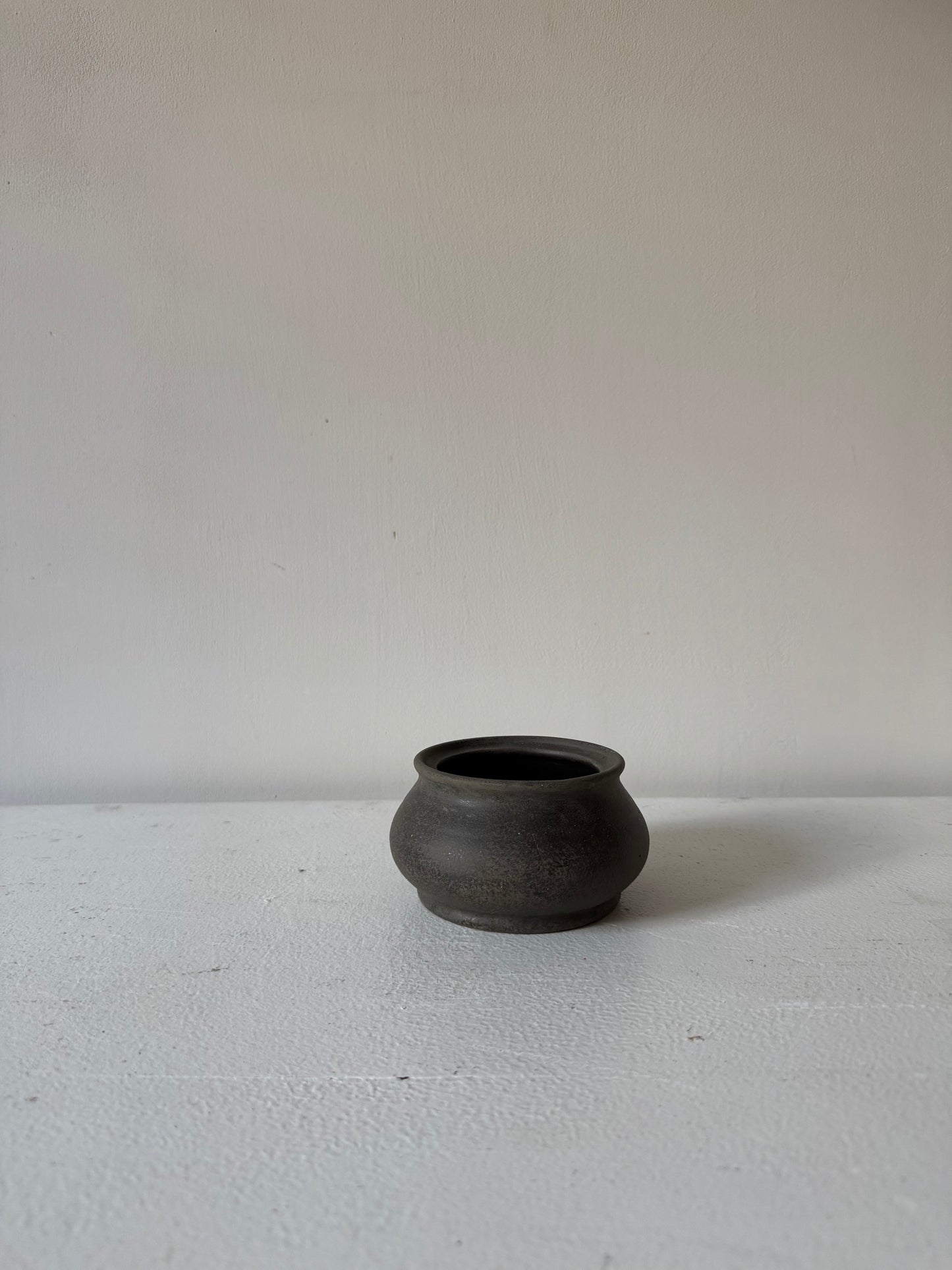 EARTH  |  low dark earthy brown decorative pot