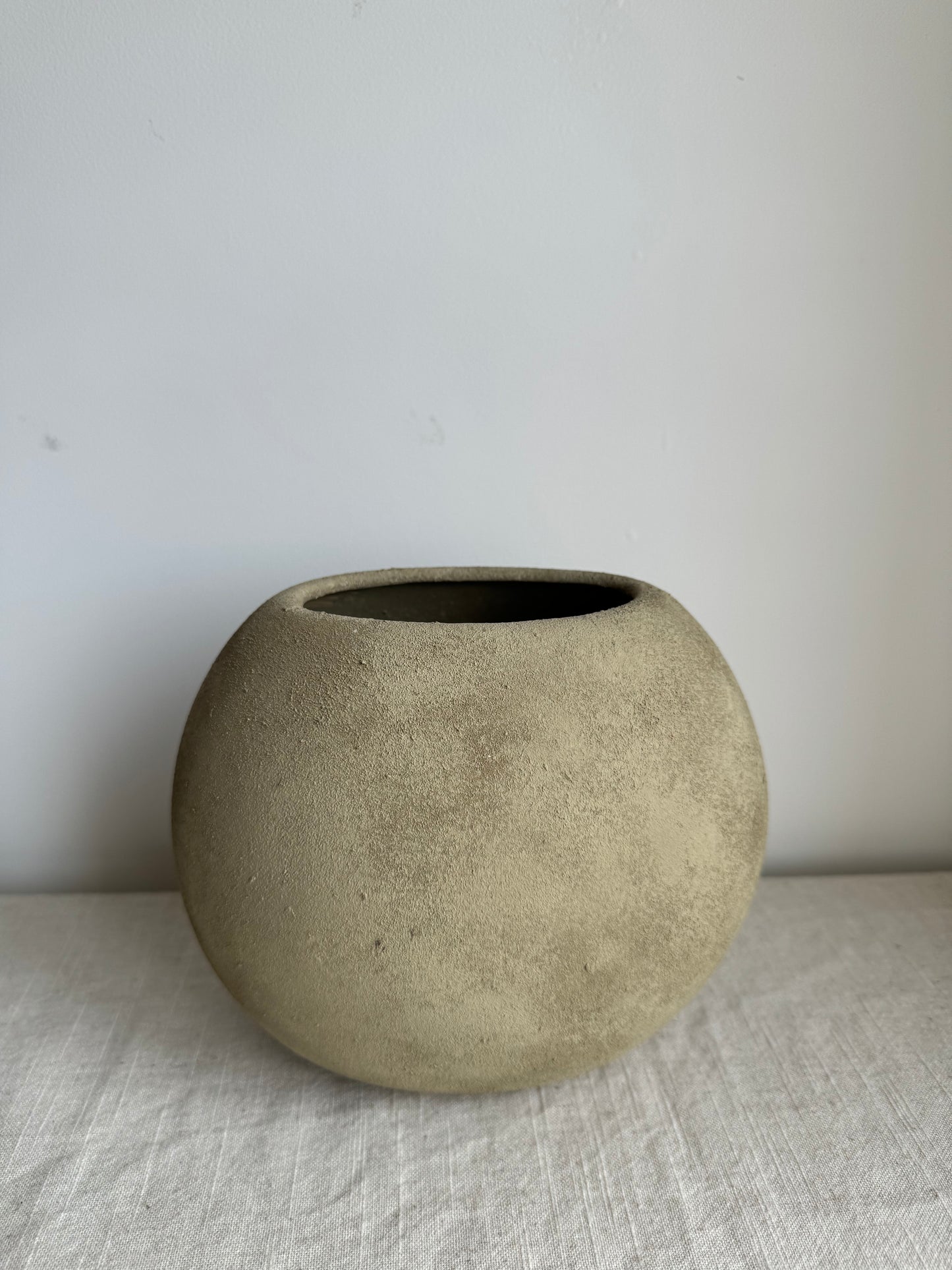 EARTH  |  warm brown textured rounded slim vase