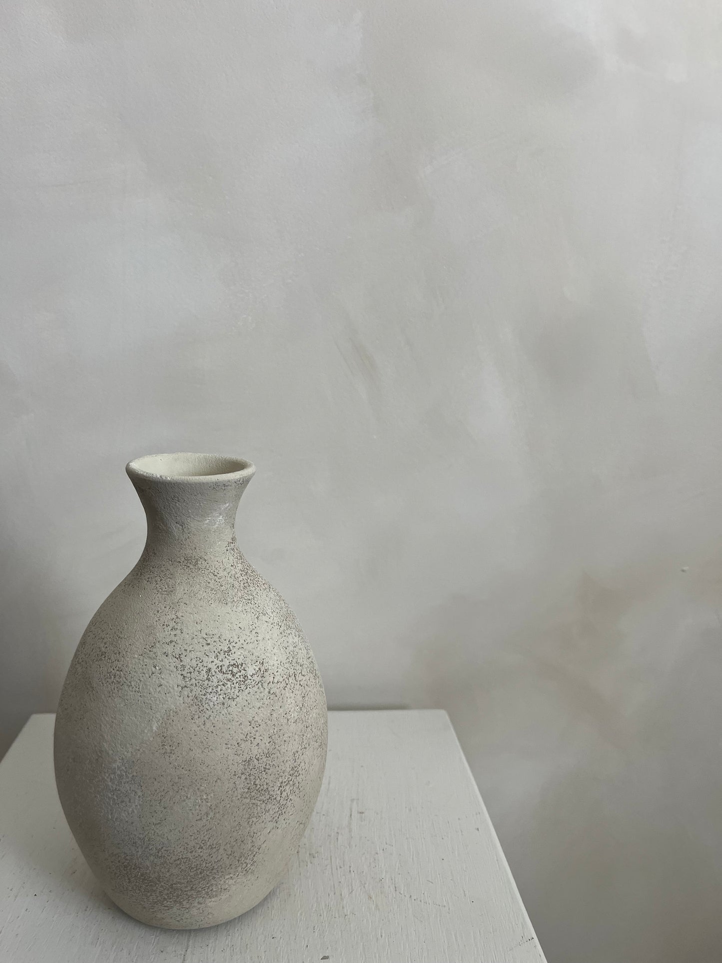 CLOUD  |  light beige teardrop vase