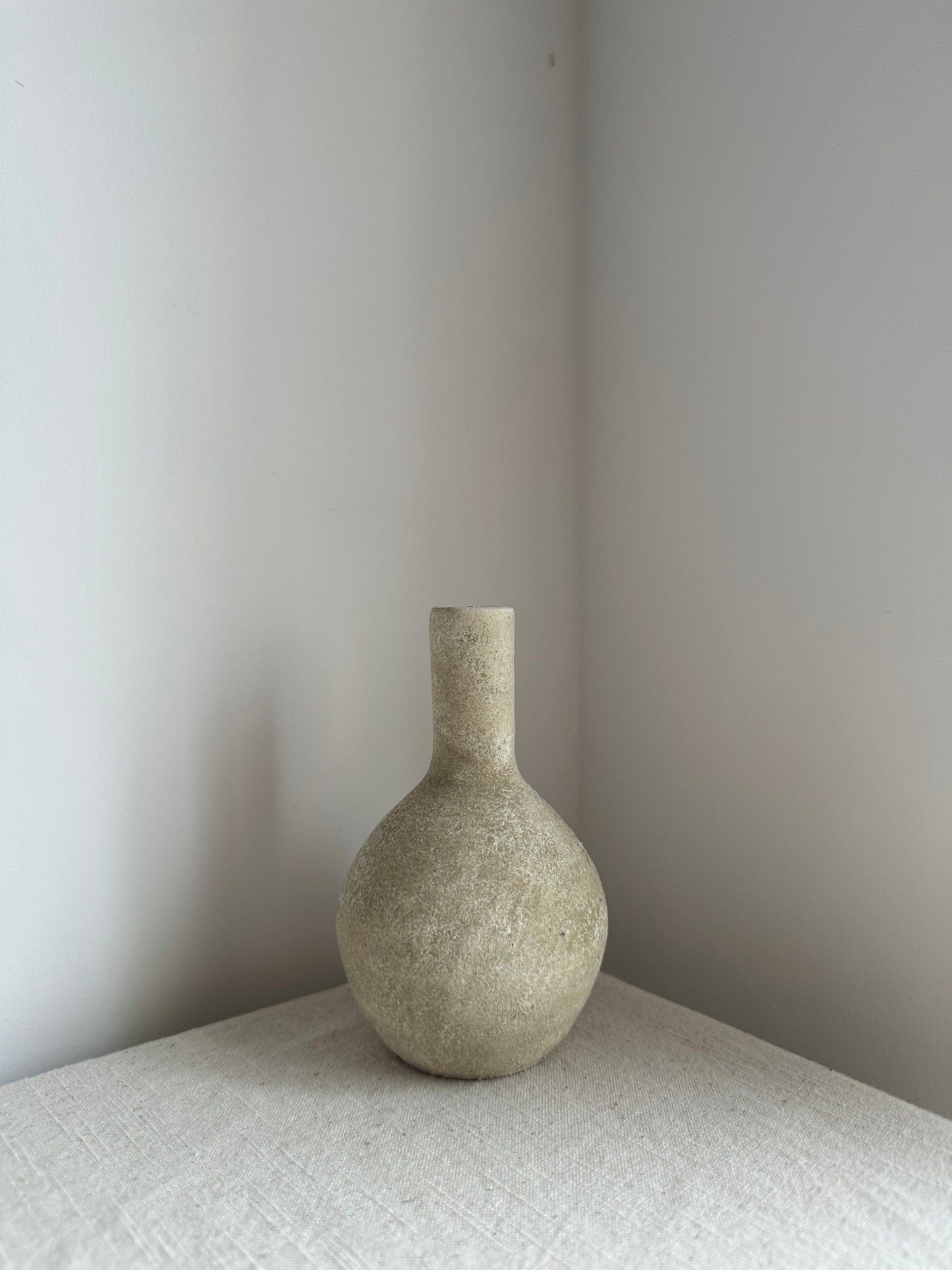 CLOUD  |  small quirky textured vase