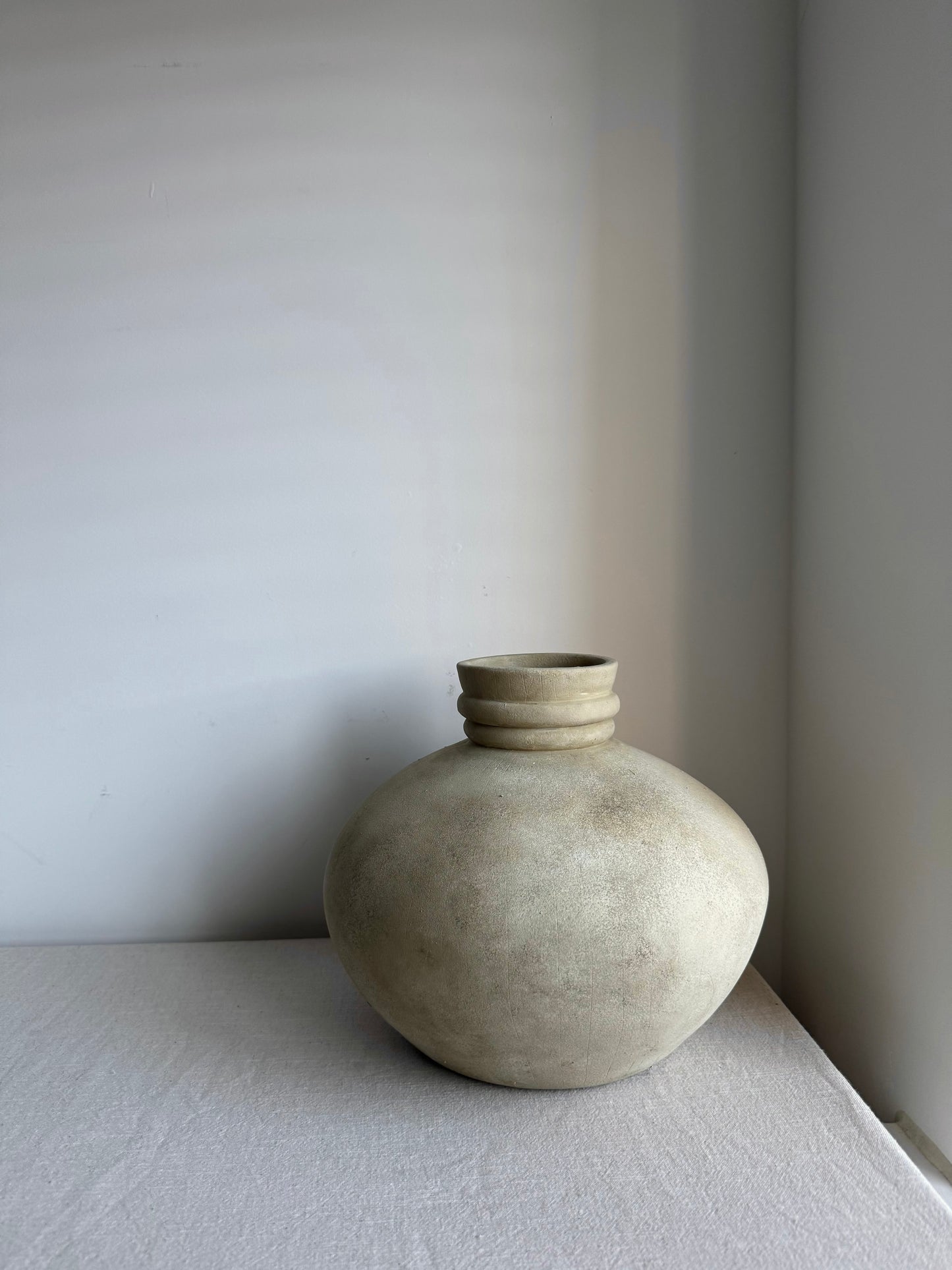 CLOUD  |  stone beige line detail large rounded vase