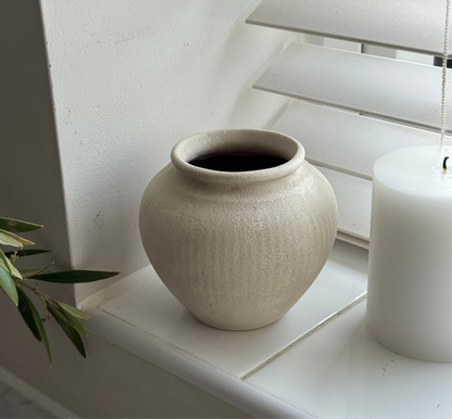 Up-cycled  |  soft beige line detail rounded pot
