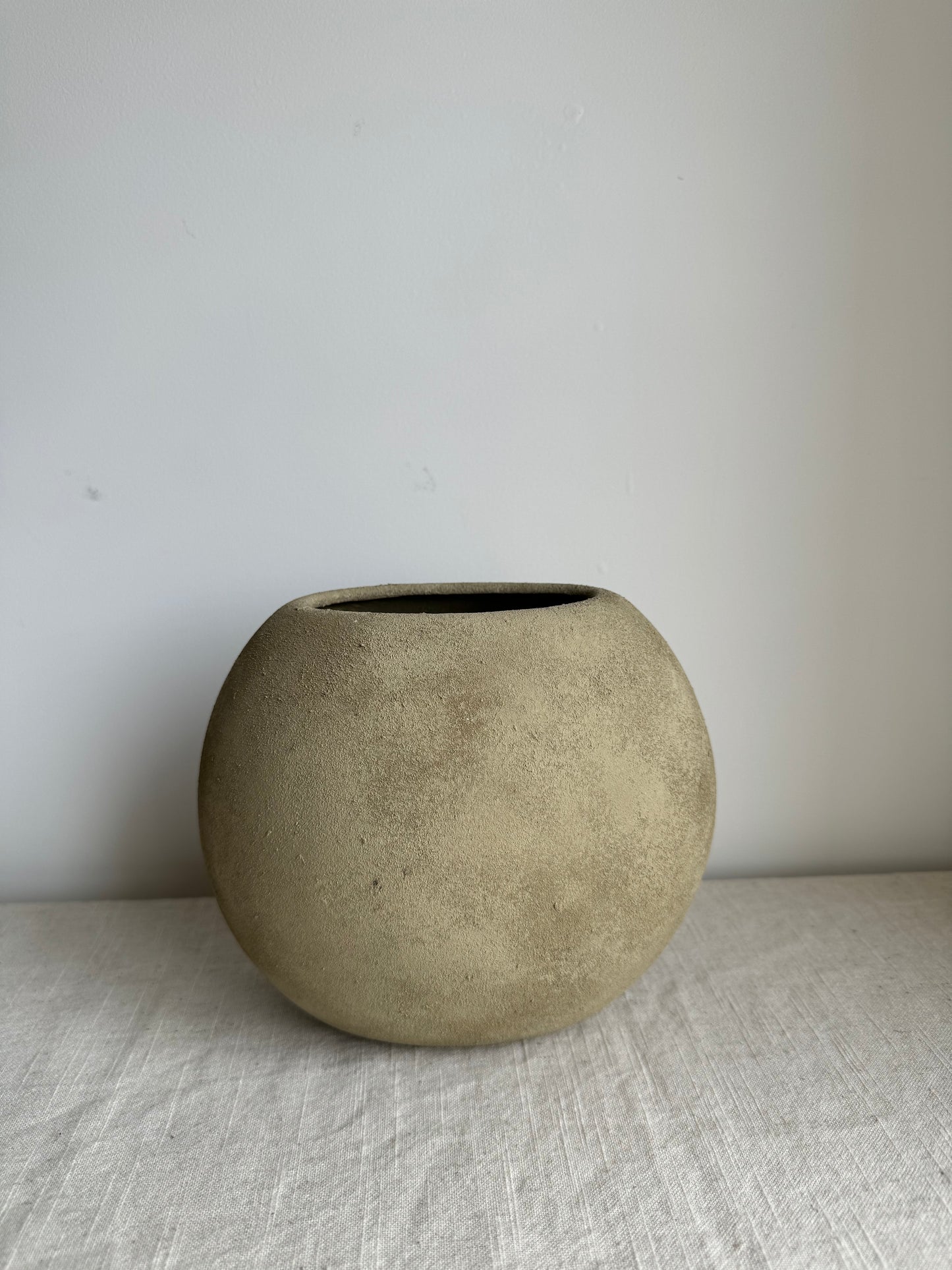 EARTH  |  warm brown textured rounded slim vase