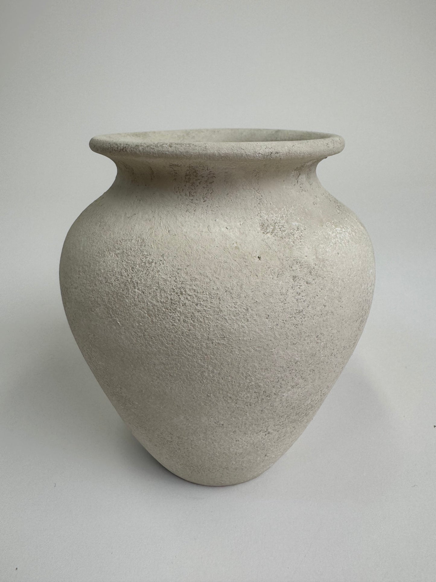 Up-cycled  |  light beige /off-white small classic urn