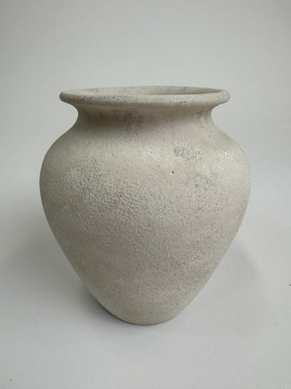 Up-cycled  |  light beige /off-white small classic urn
