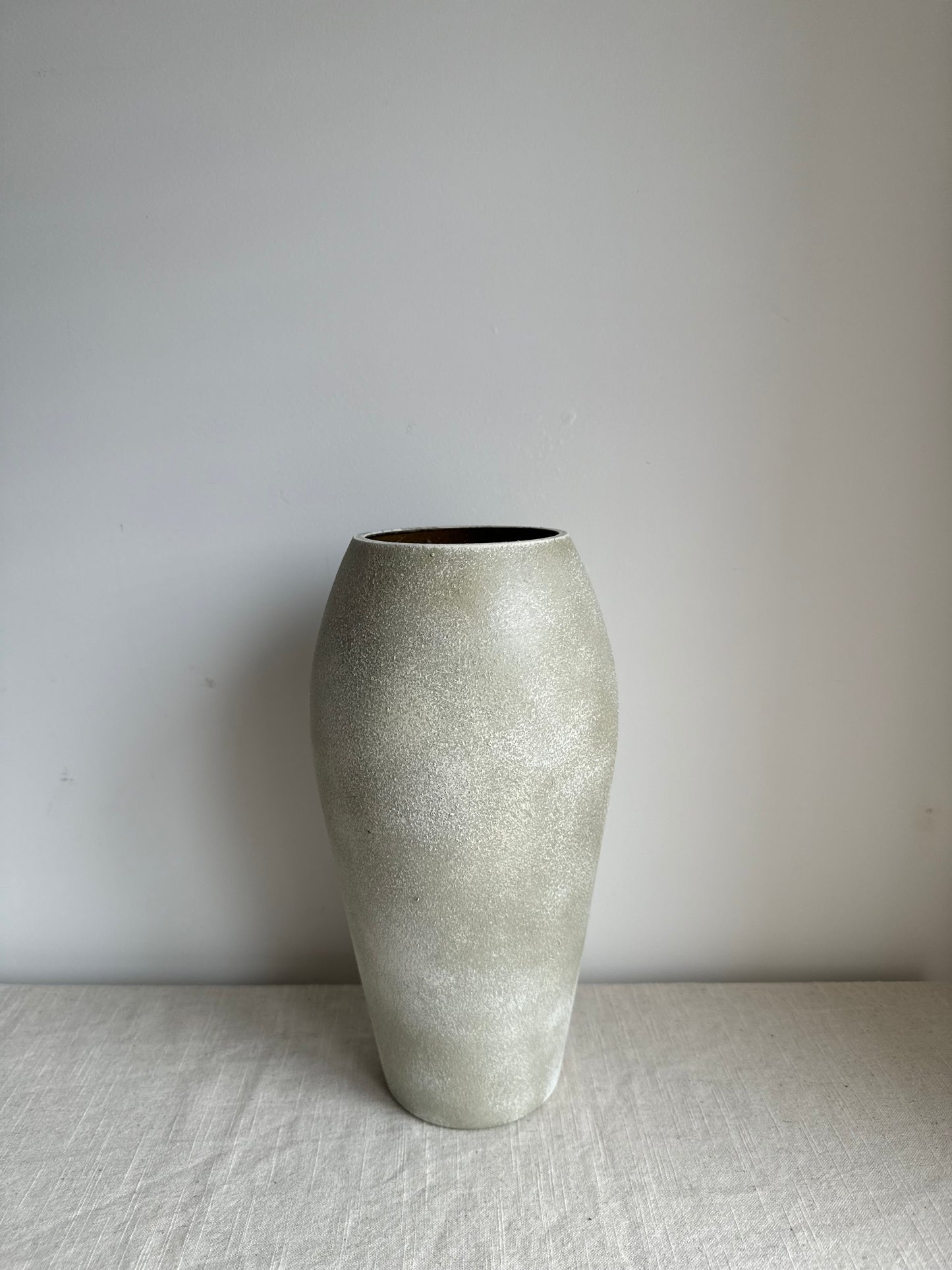 CLOUD  |  light greige stone effect vase