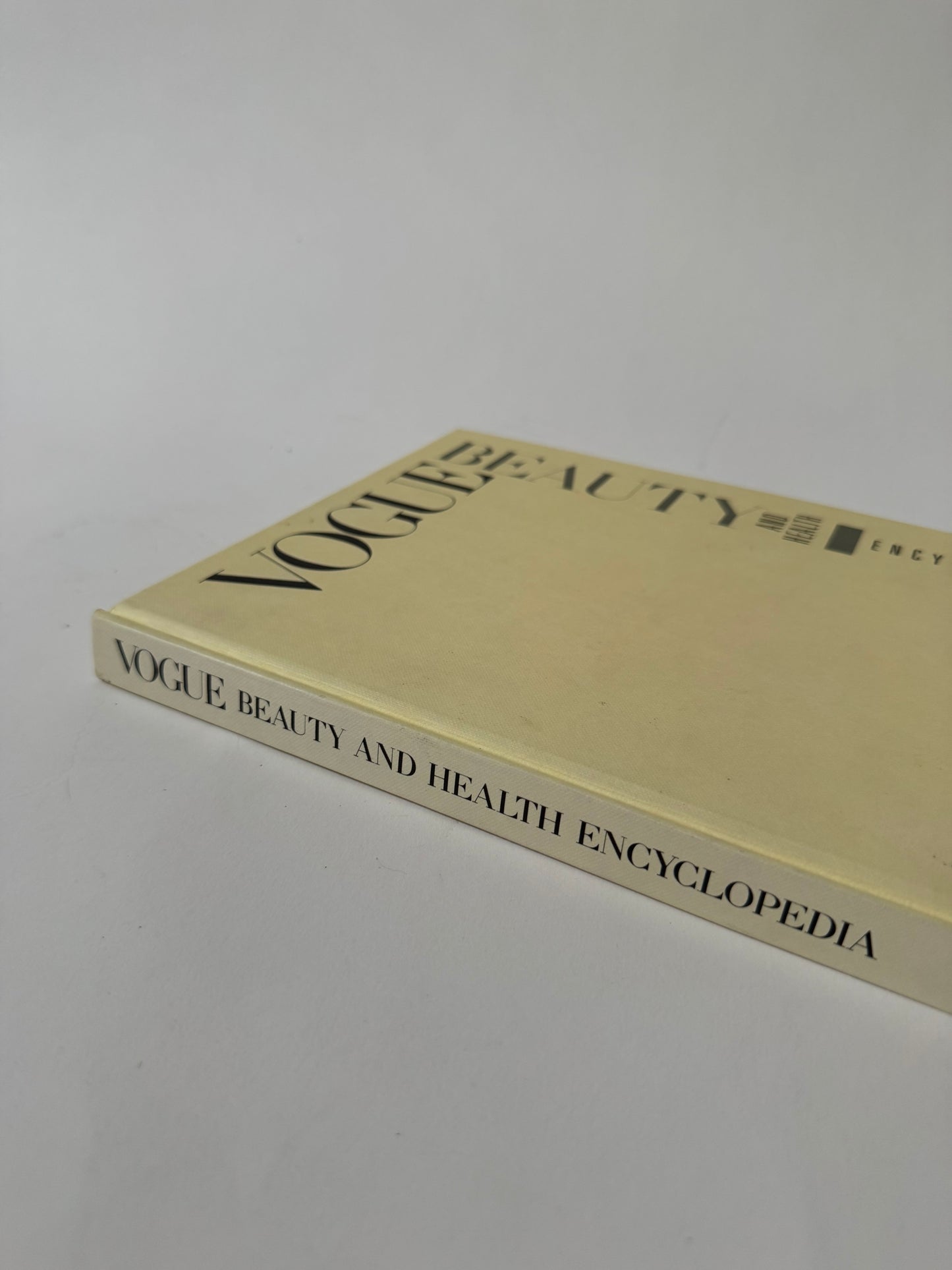 'VOGUE Beauty and Health Encyclopedia' Book