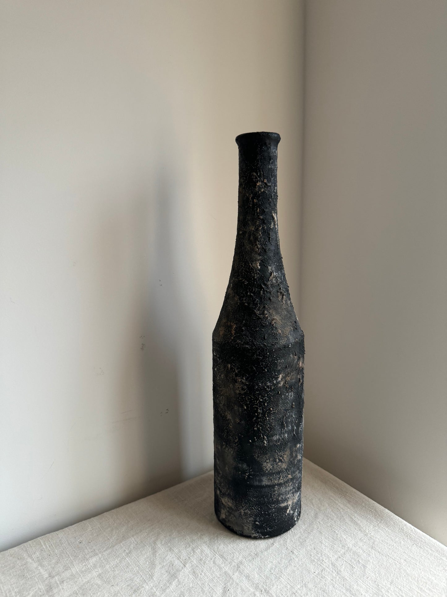 STORM  |  textured black/brown bottle style vase