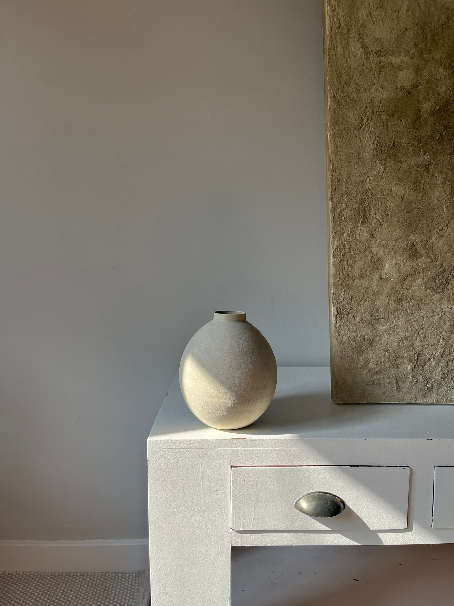 CLOUD  |  light beige rounded vase