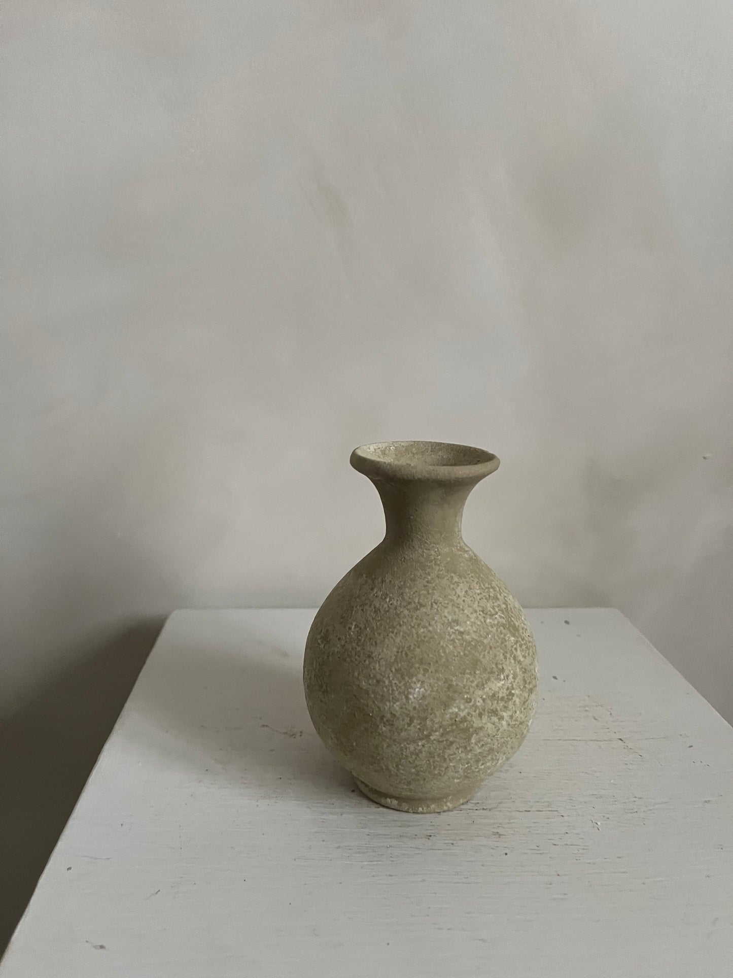 EARTH  |  mini brown-beige tapered vase