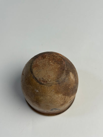 Small vintage pinch pot