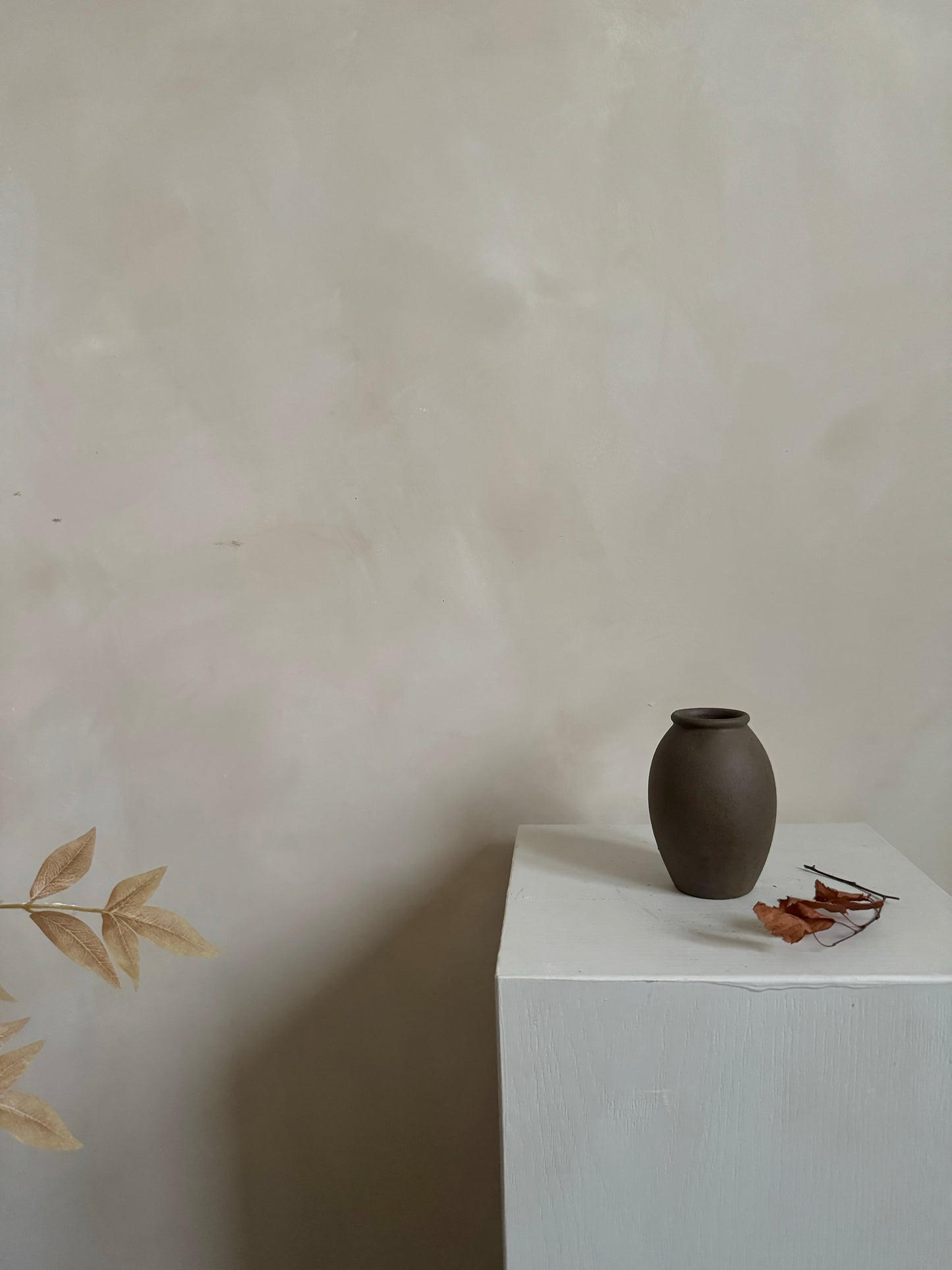 EARTH  |  Mini dark earthy brown vase