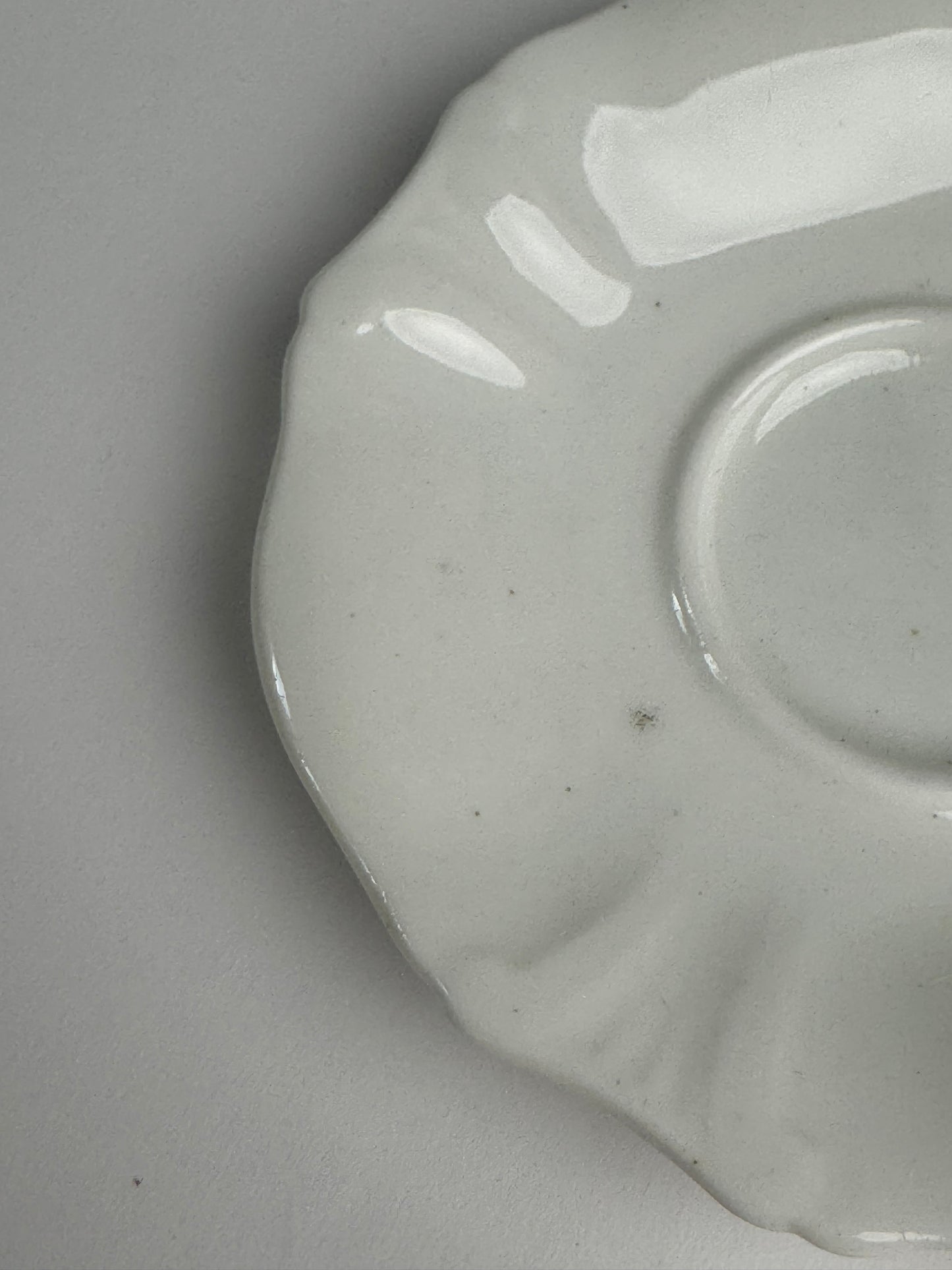 Victorian antique white glazed trinket dish