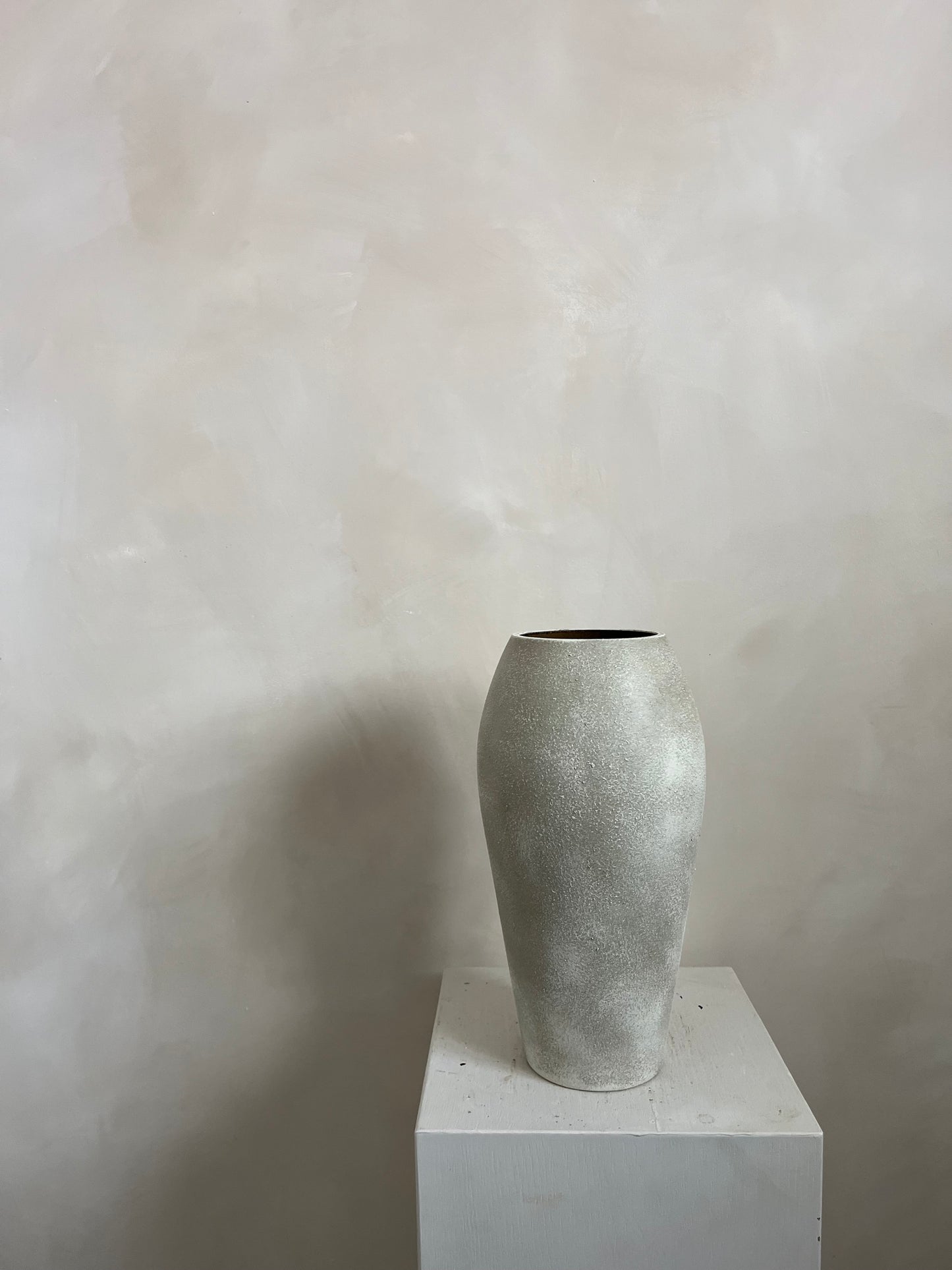 CLOUD  |  light greige stone effect vase