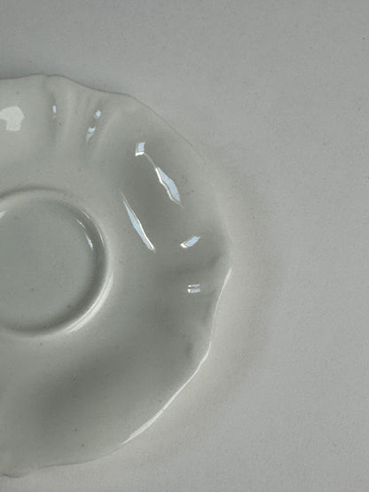 Victorian antique white glazed trinket dish