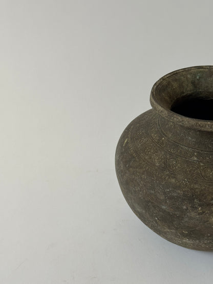 Round Antique Brass Pot