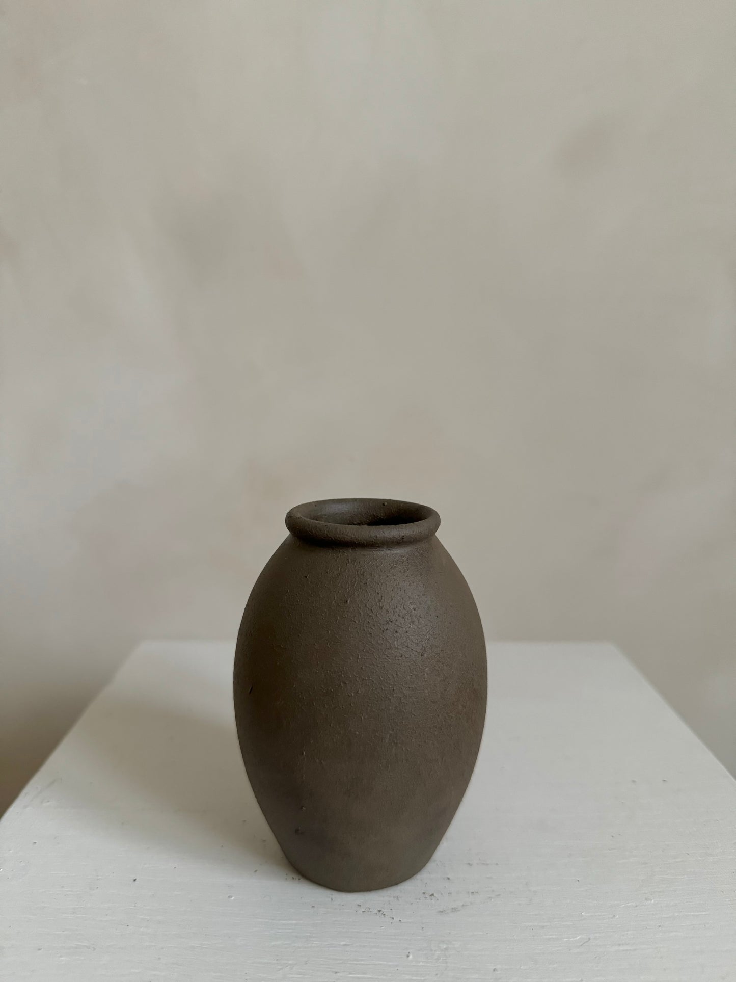 EARTH  |  Mini dark earthy brown vase