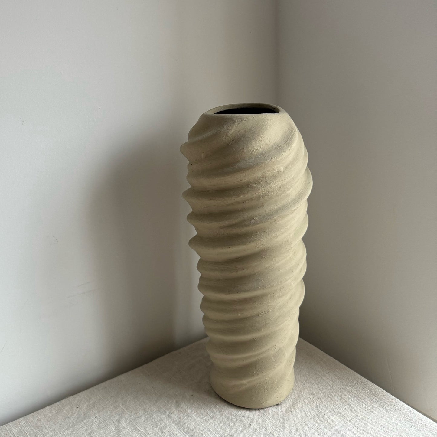 CLOUD  |  soft beige swirl quirky vase