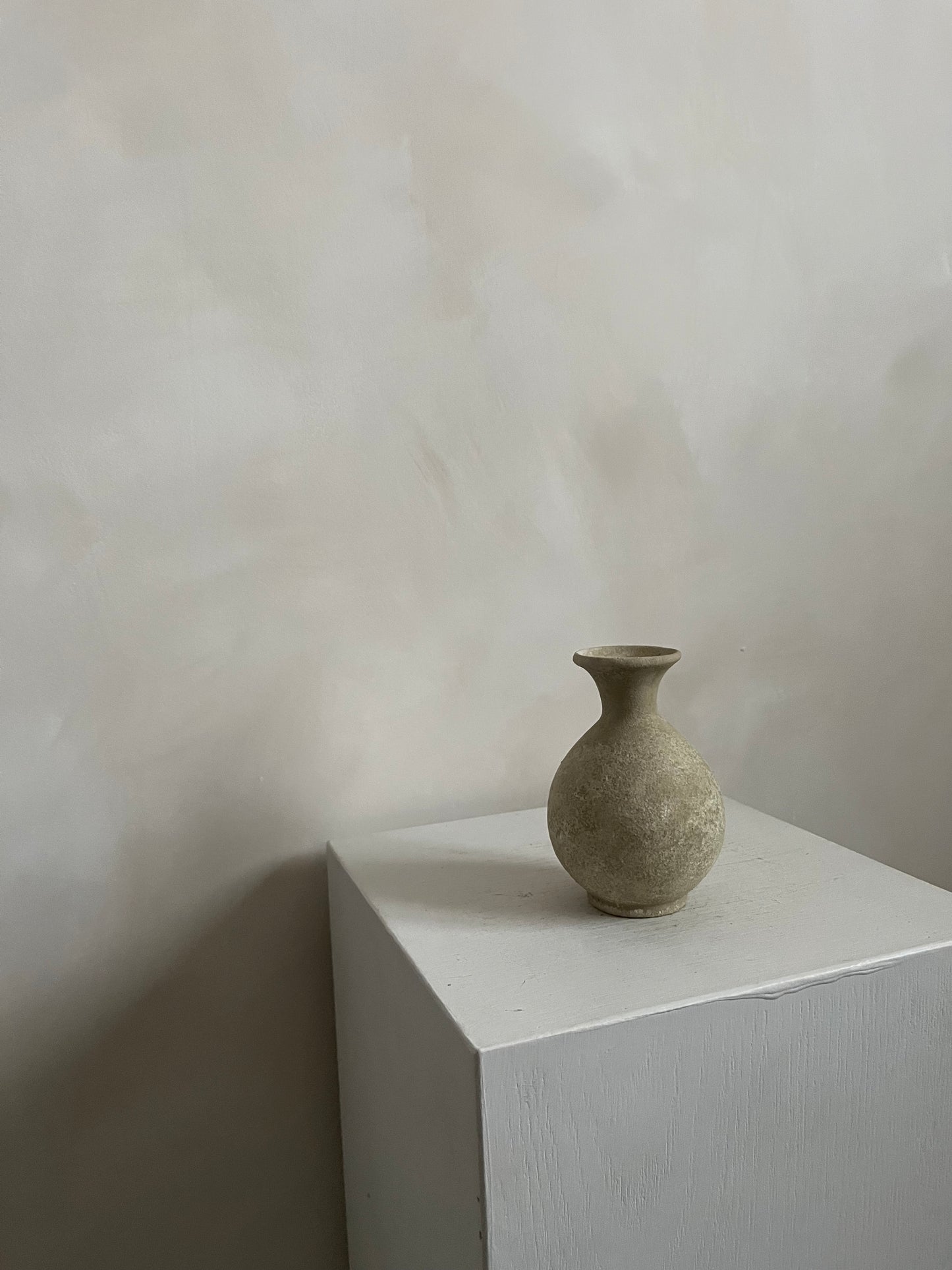 EARTH  |  mini brown-beige tapered vase