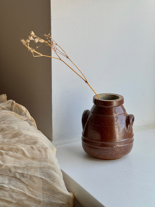 Small vintage glazed pot