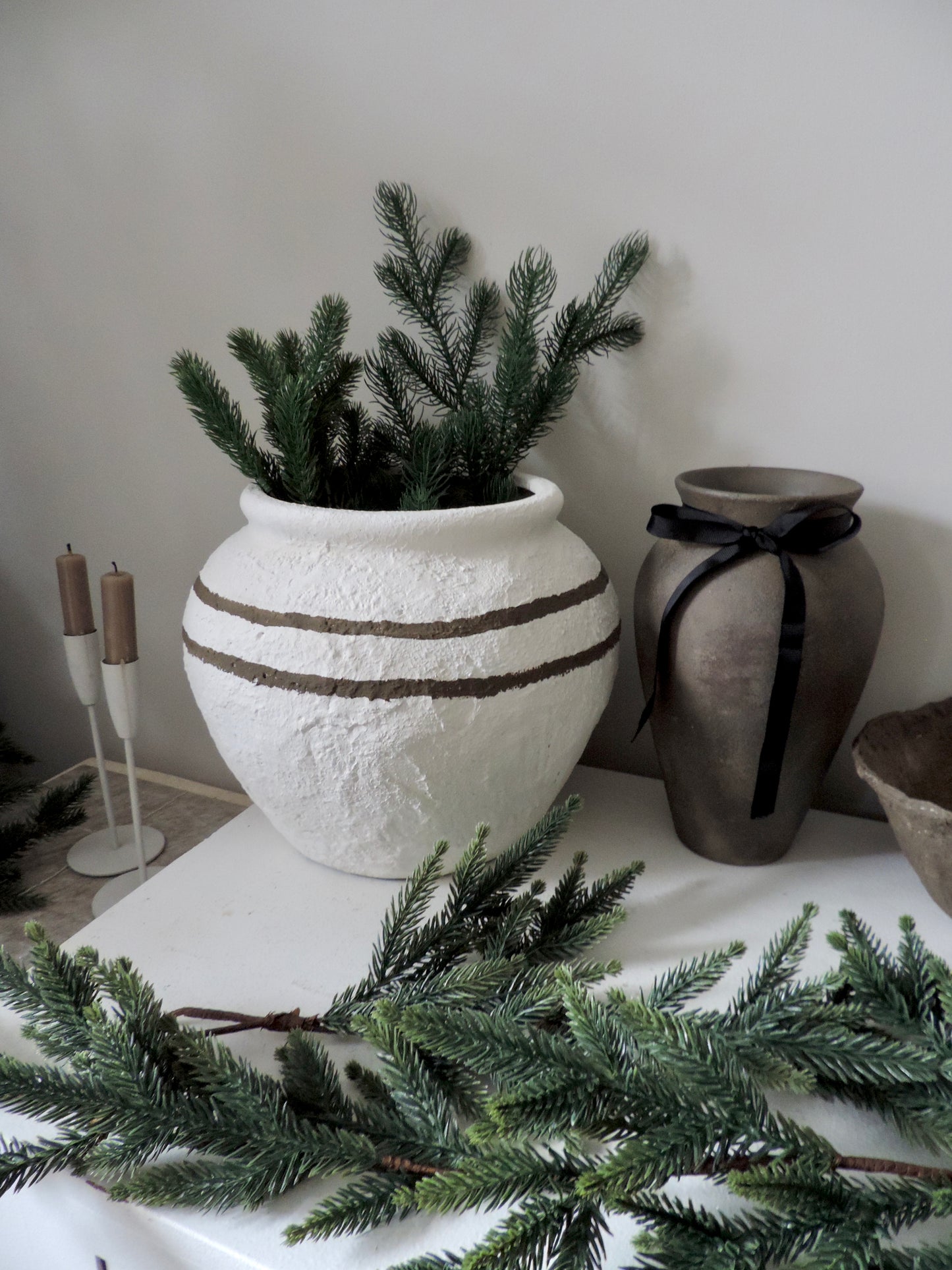 CLOUD  |  large round textured line detail white urn