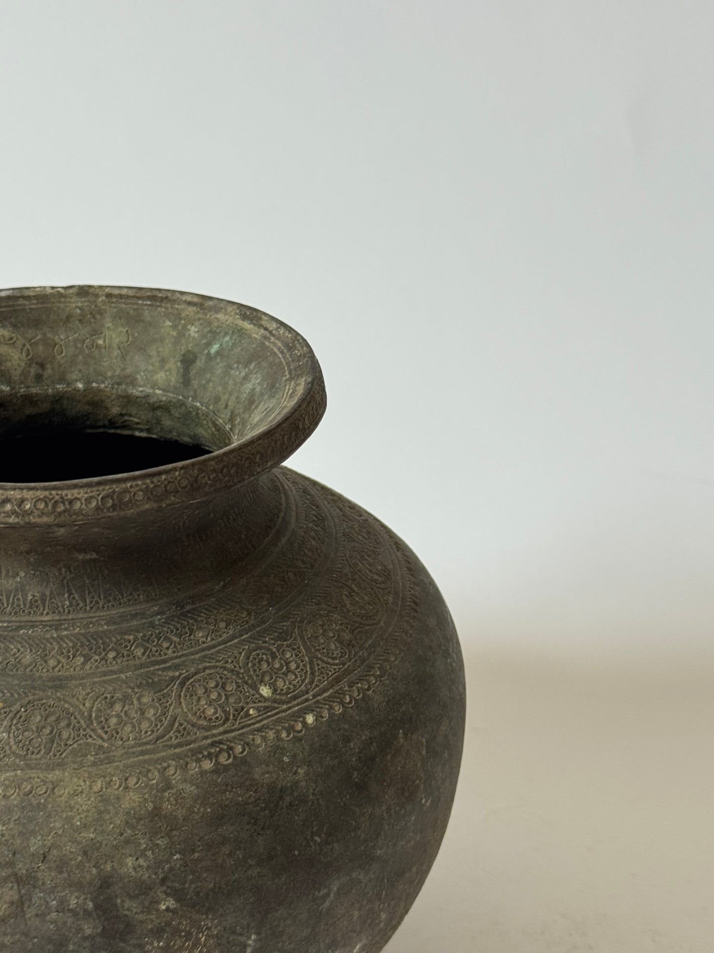 Round Antique Brass Pot