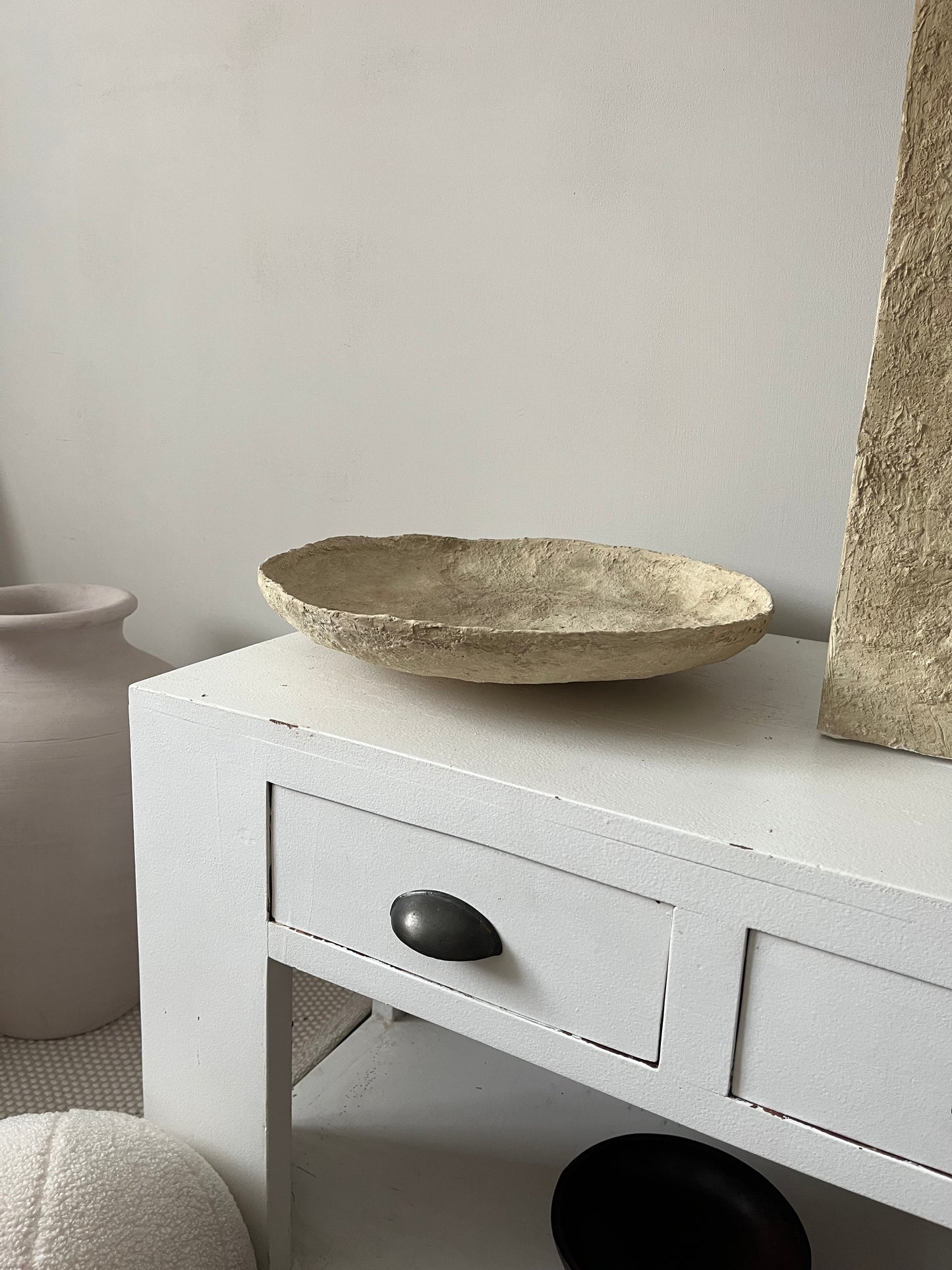 CLOUD  |   XL light beige textured round flat display bowl