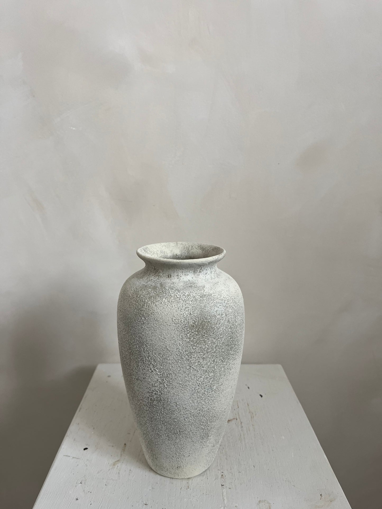 CLOUD  |  light greige stone effect vase