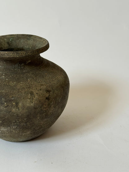 Round Antique Brass Pot
