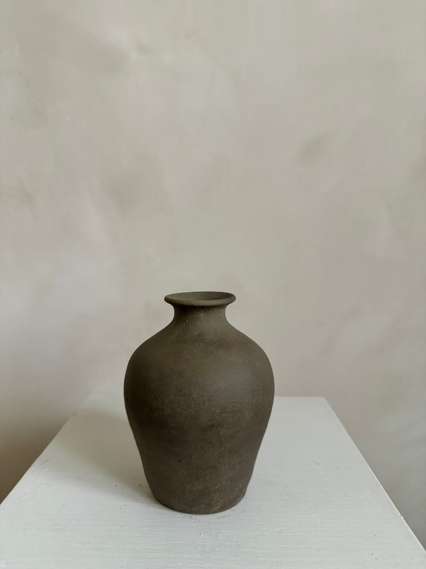 EARTH  |  Small dark earthy brown vase