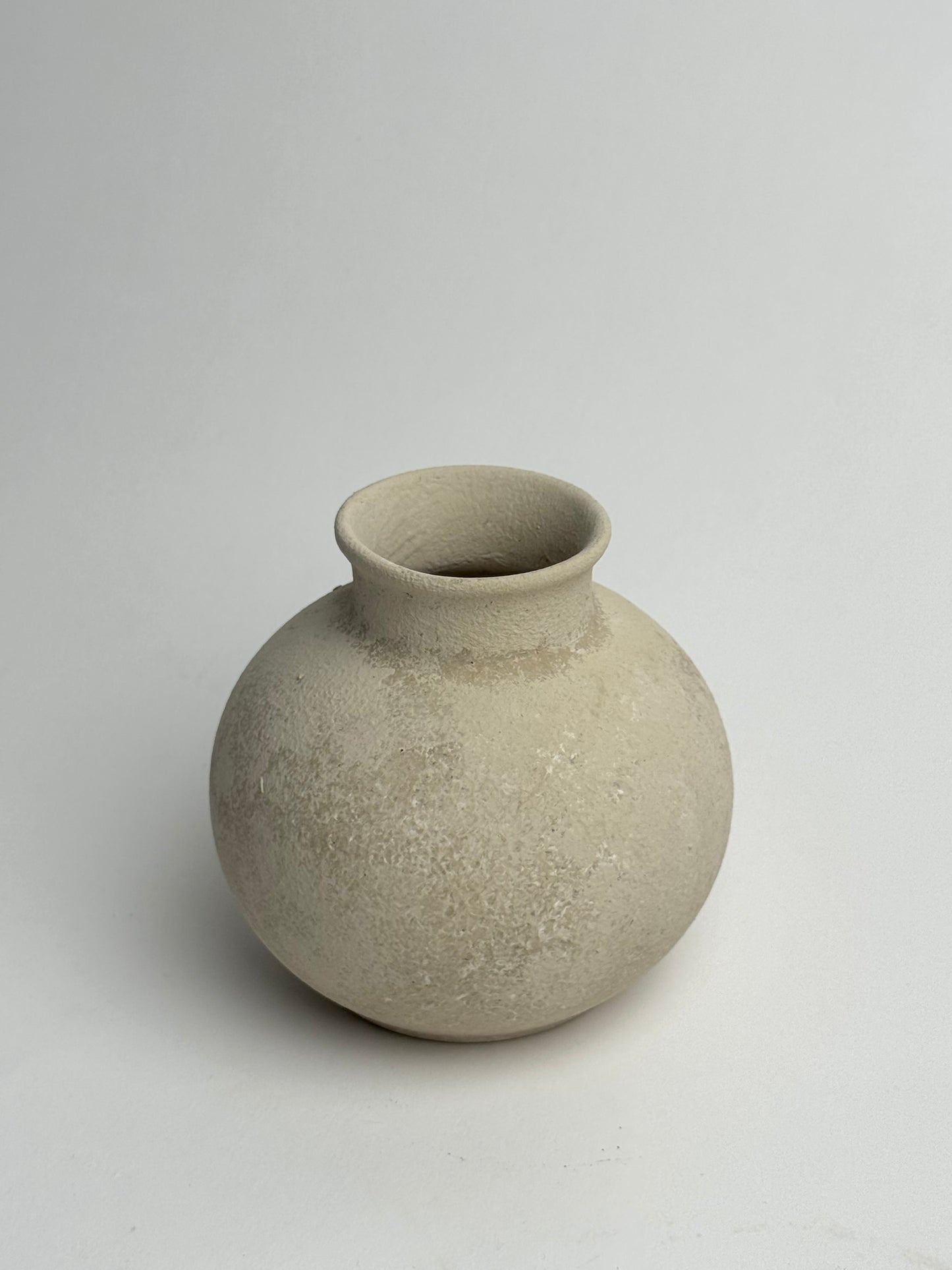 Up-Cycled | Soft Beige Small Rounded Pot