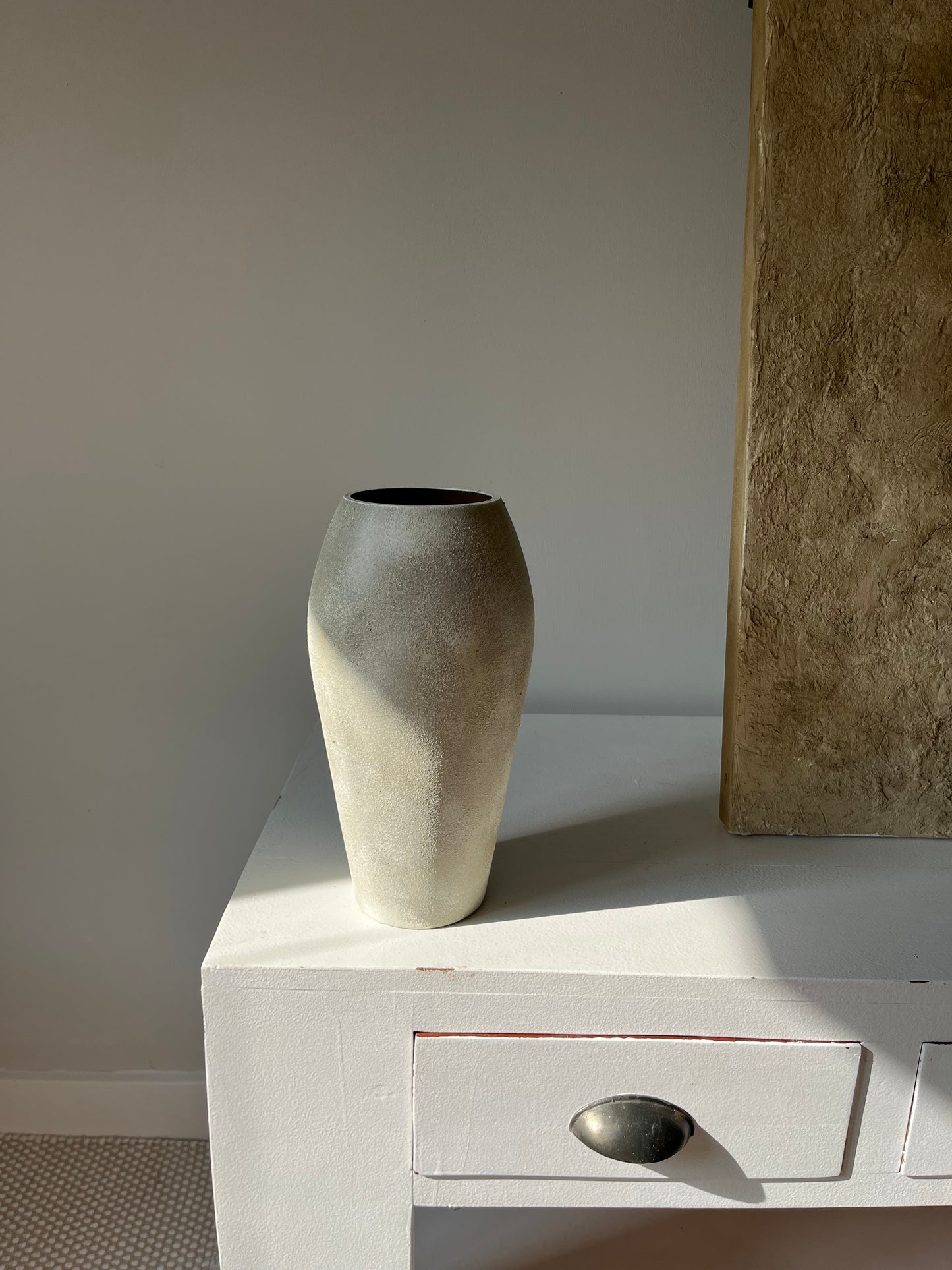 CLOUD  |  light greige stone effect vase