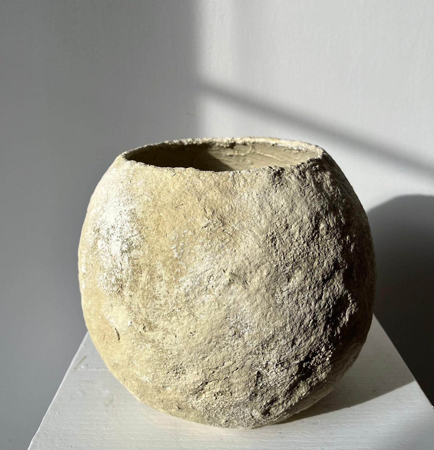 EARTH  |  heavily textured round bowl vase