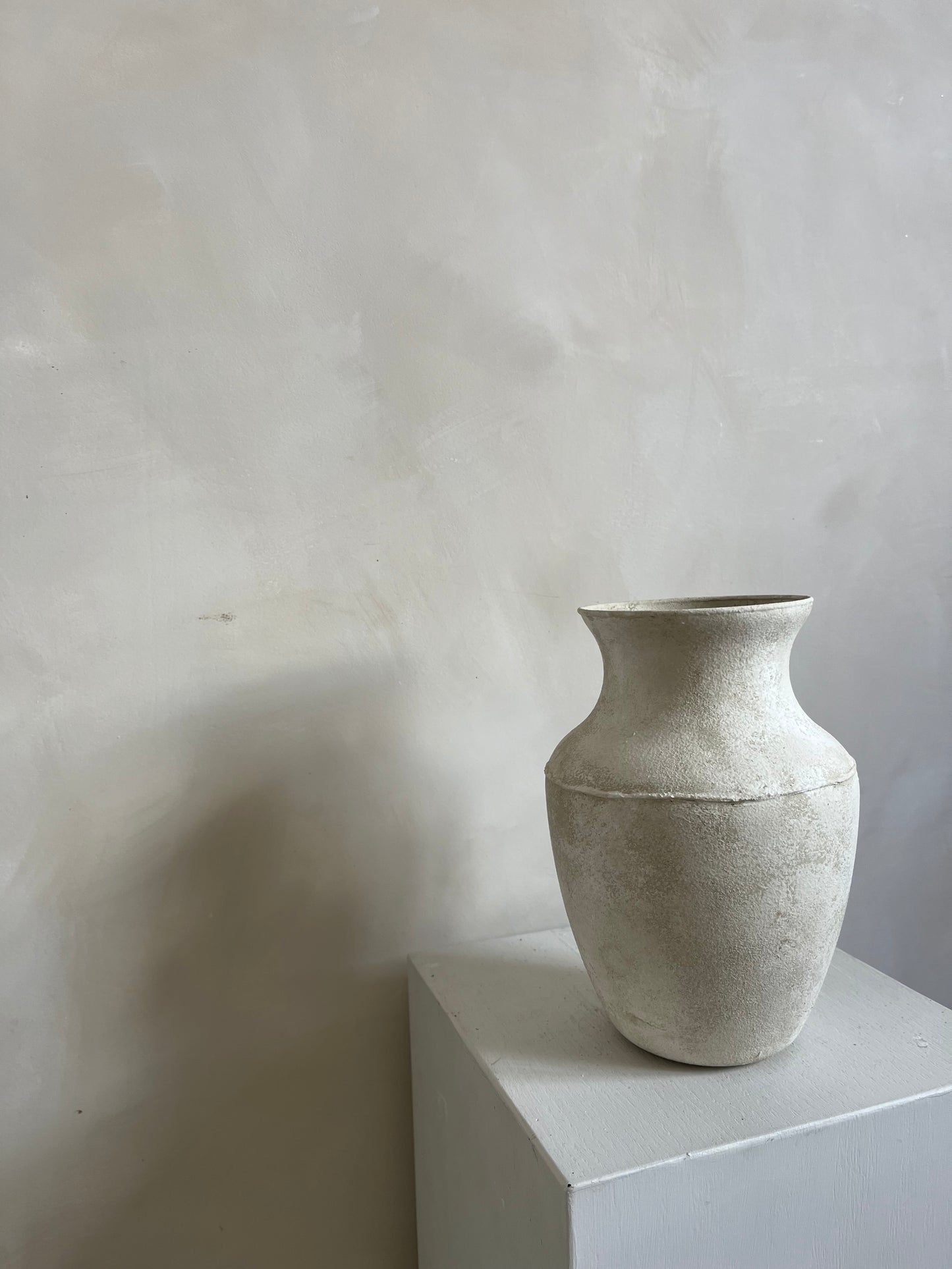 CLOUD  |  light beige stone effect line detail tapered vase