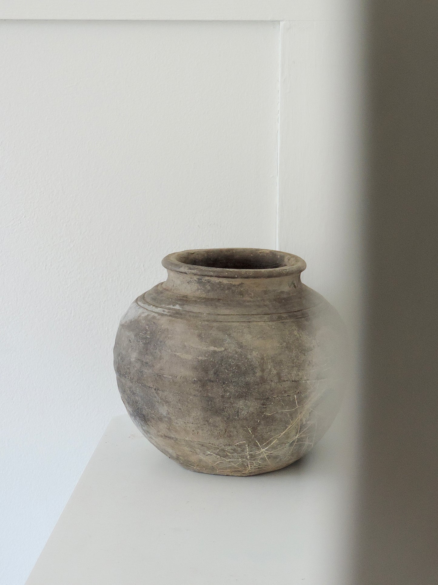 Rounded Nong Phai pot