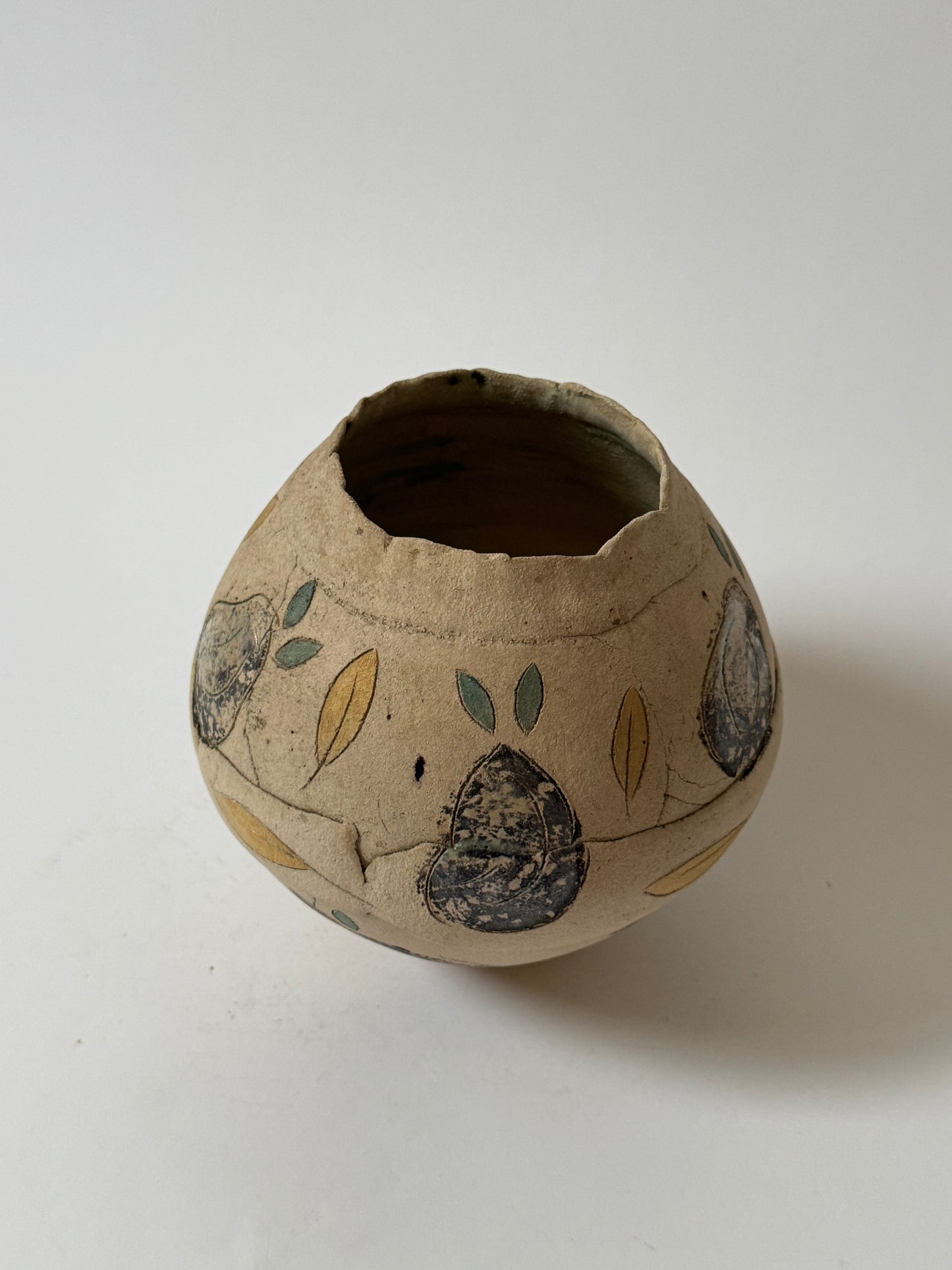 Delicate Irregular Pattern Vase