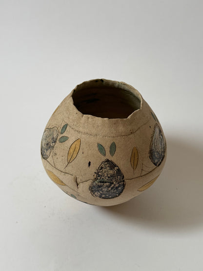 Delicate Irregular Pattern Vase