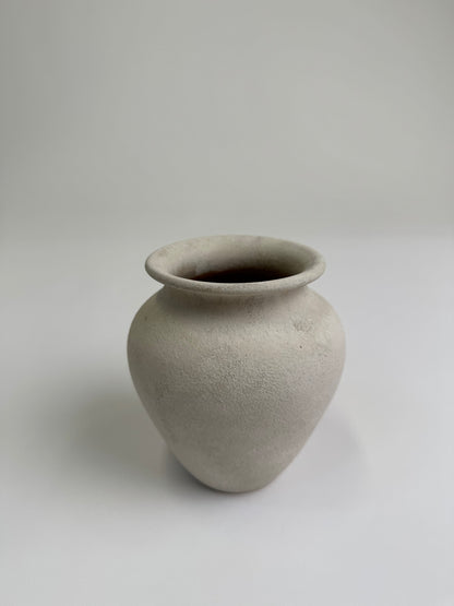 Up-cycled  |  light beige /off-white small classic urn