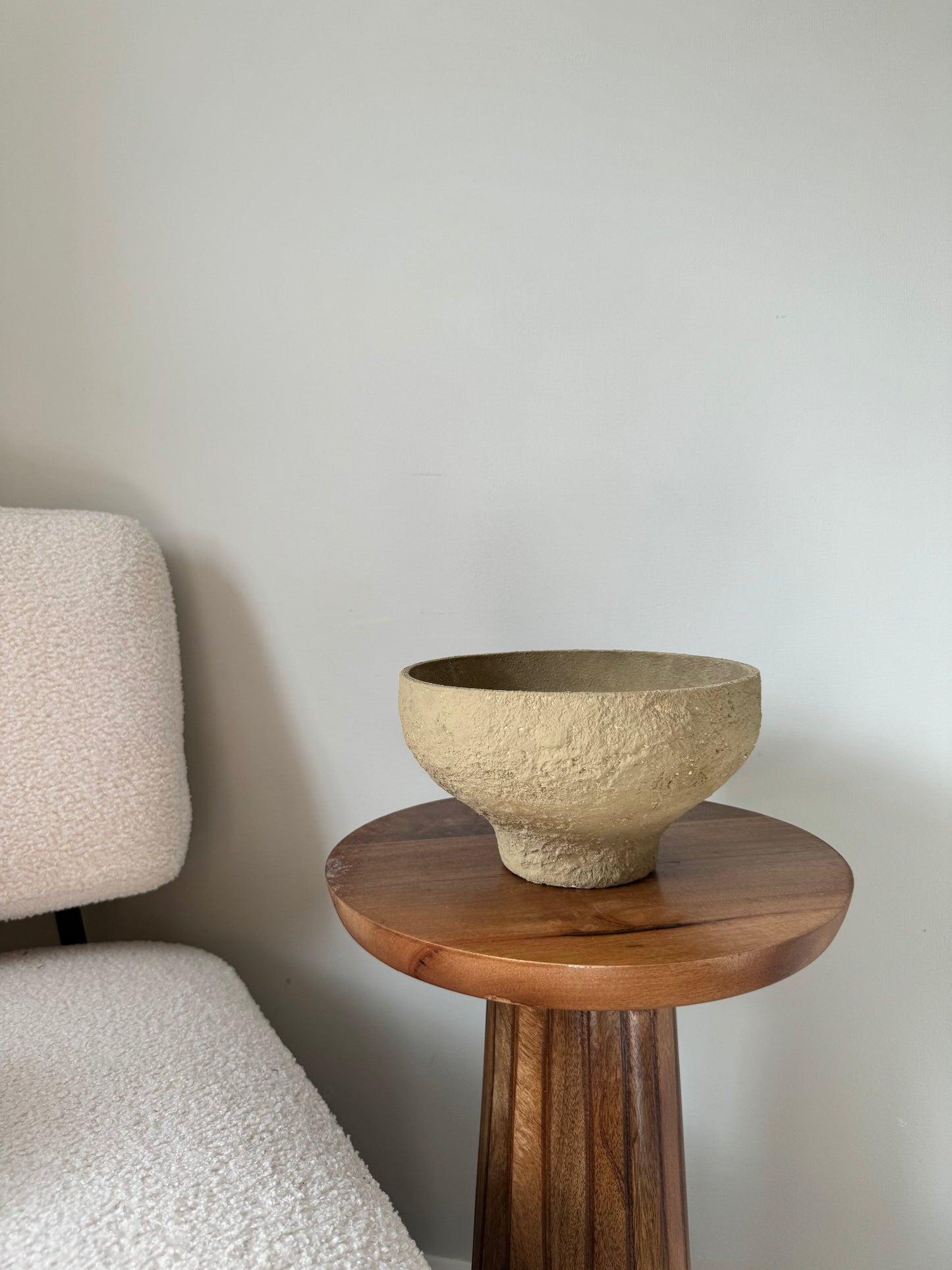 EARTH  | warm brown/beige textured pedestal decorative bowl