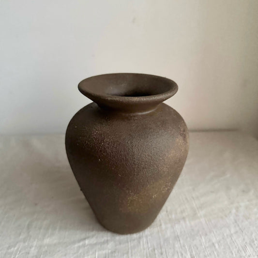 EARTH  | small dark earthy brown urn