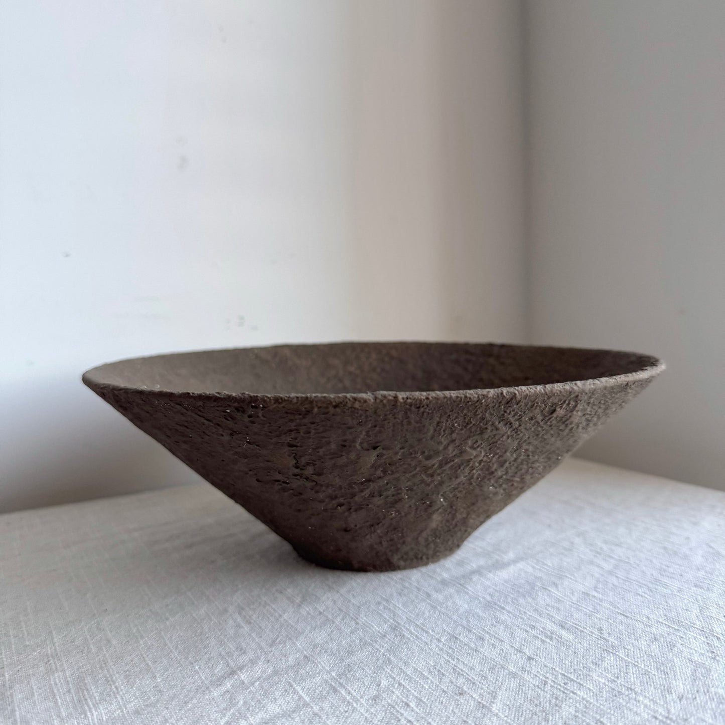 EARTH  | dark brown textured tapered display bowl