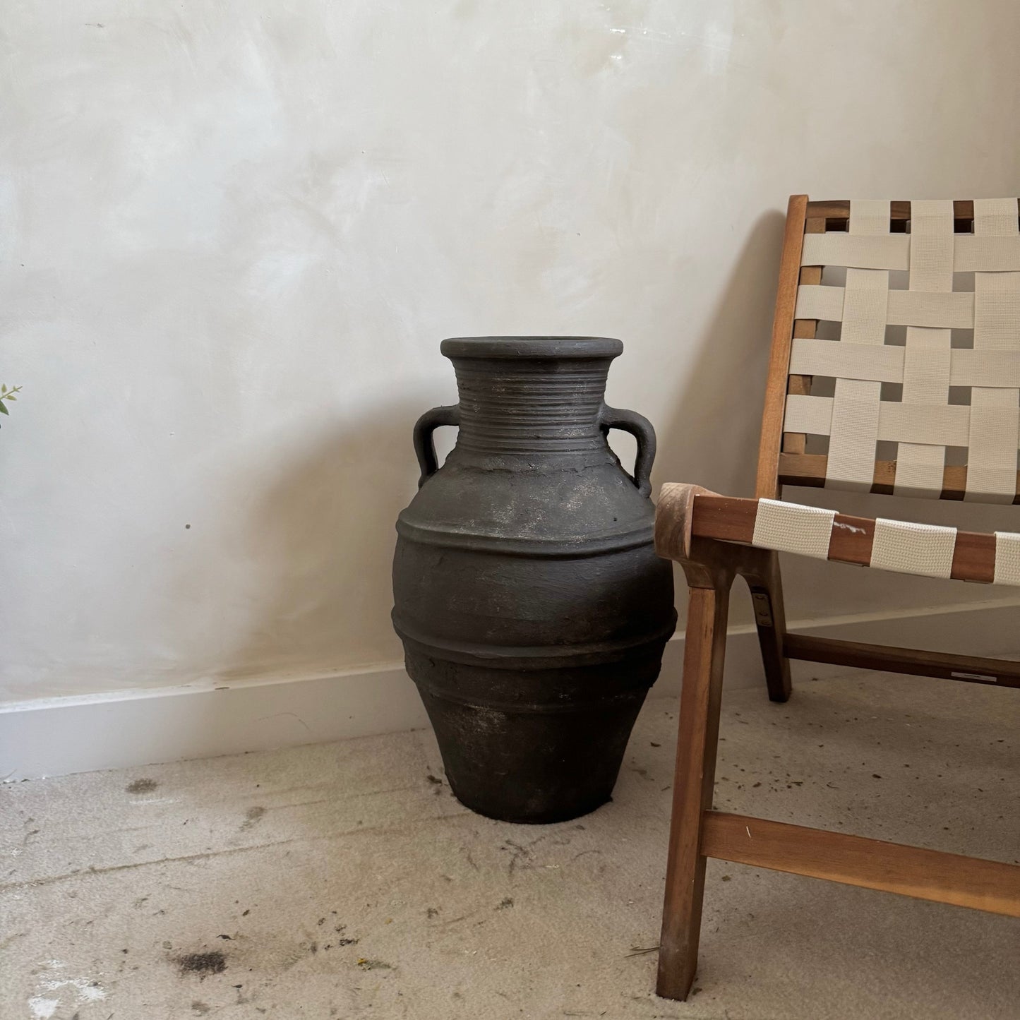 EARTH  | XL dark earthy brown double handled floor pot