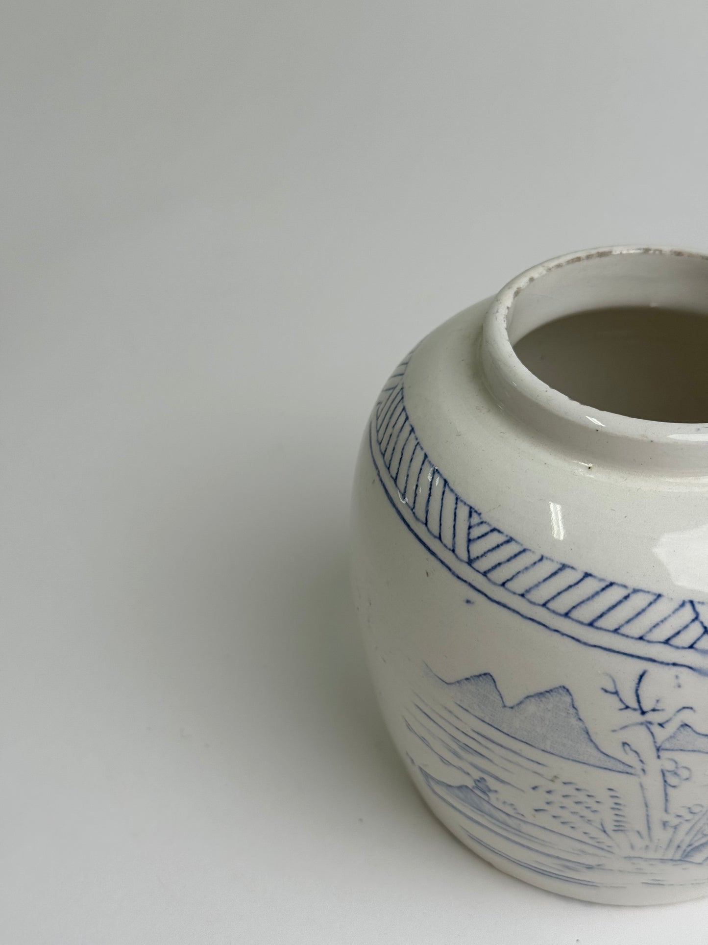 Vintage Chinese Ginger Jar