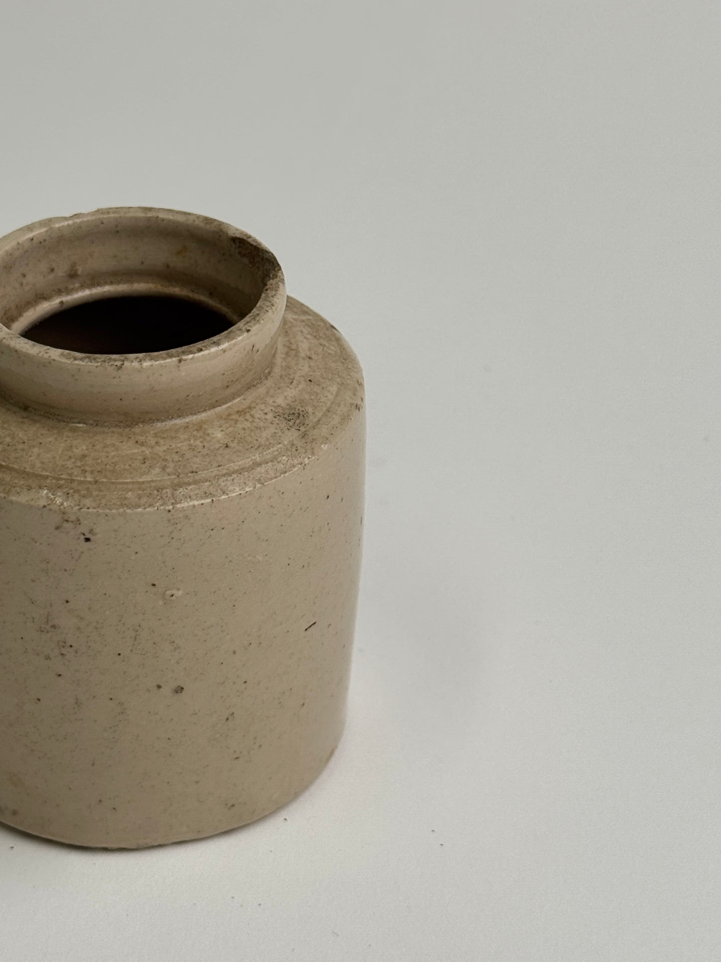 Small Vintage Oatmeal Glaze Stoneware Pot