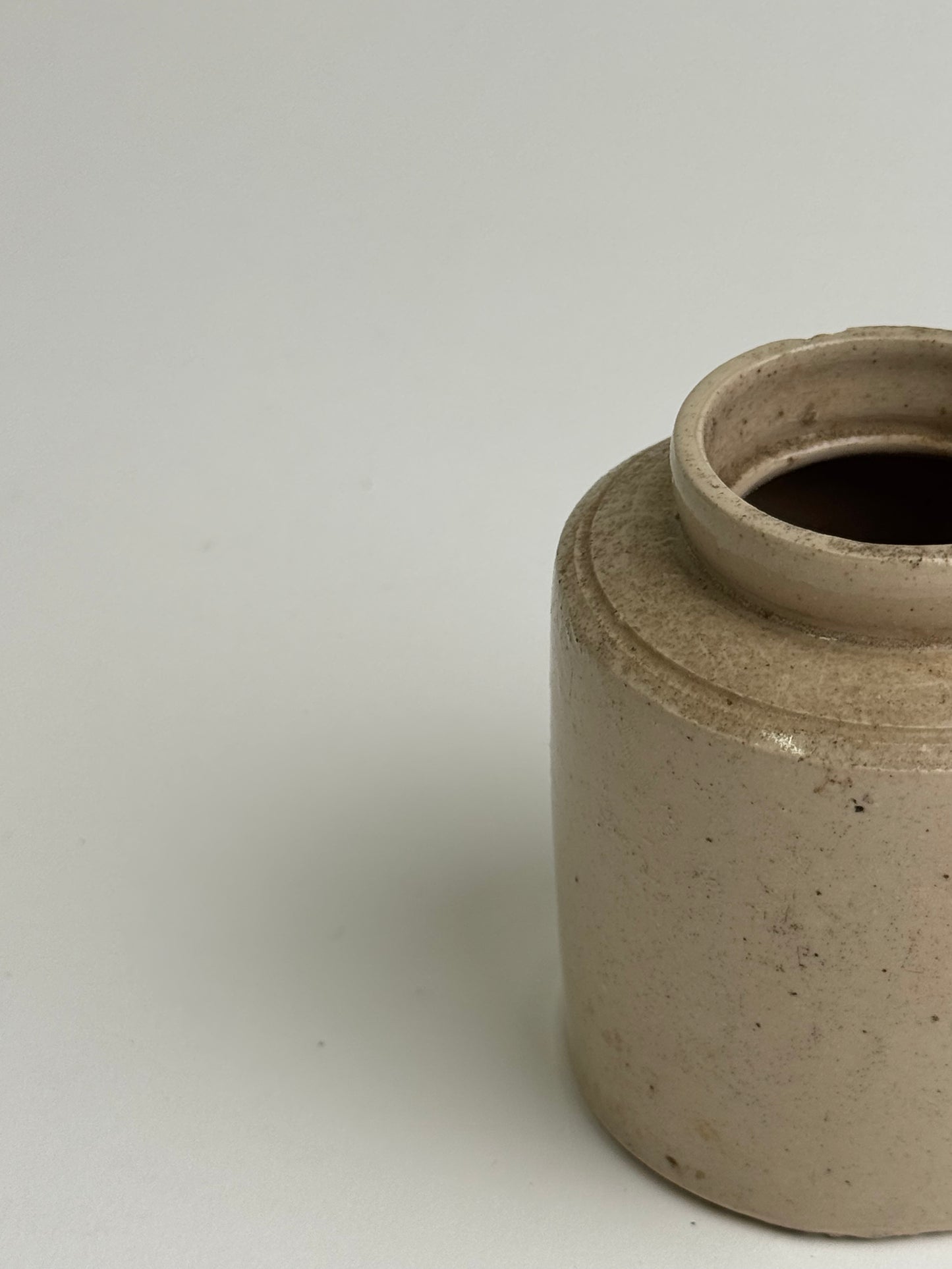 Small Vintage Oatmeal Glaze Stoneware Pot