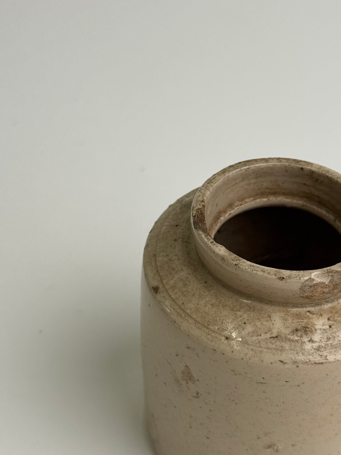 Small Vintage Oatmeal Glaze Stoneware Pot