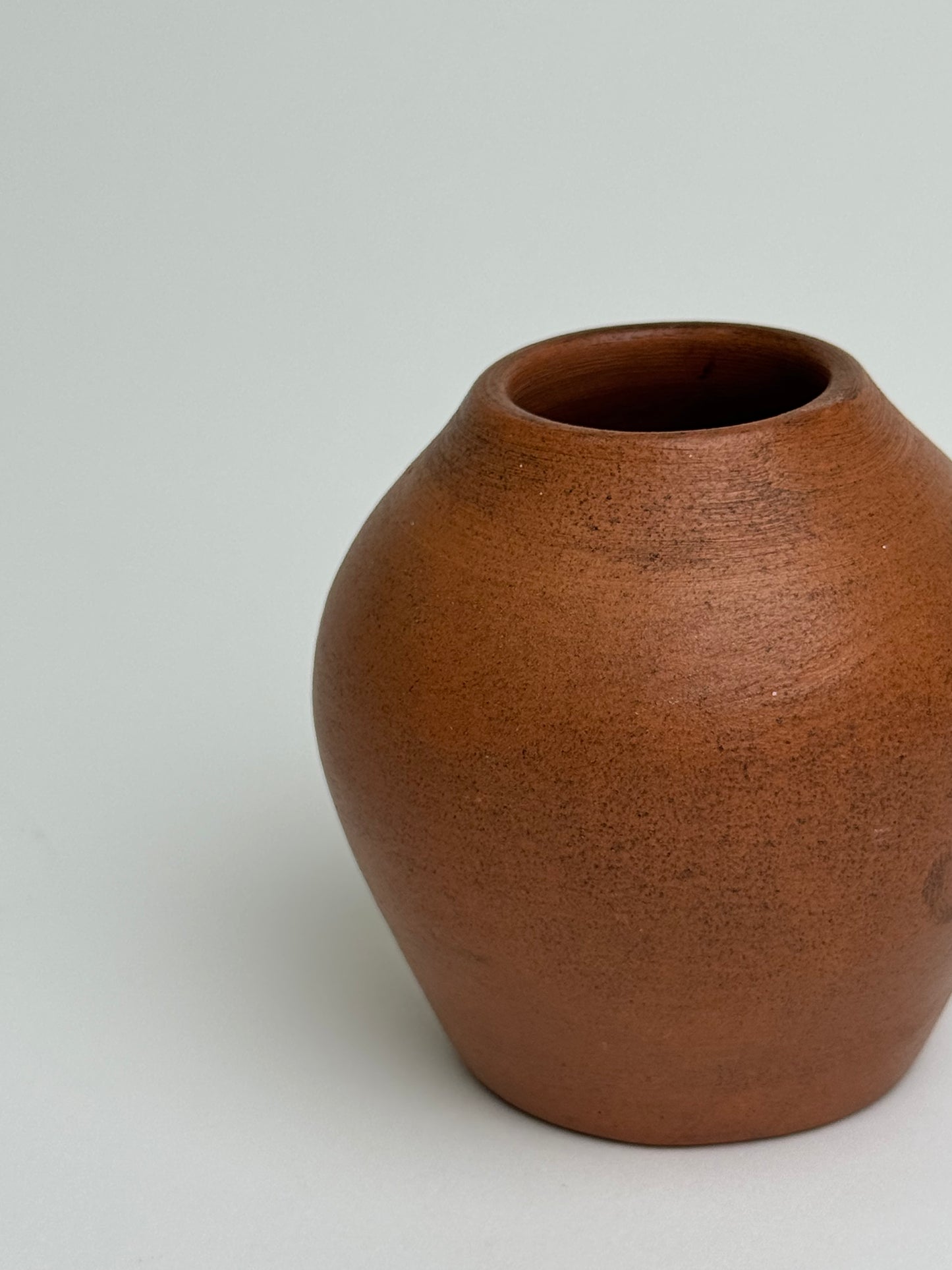 Mini Vintage Rounded Terracotta Pot