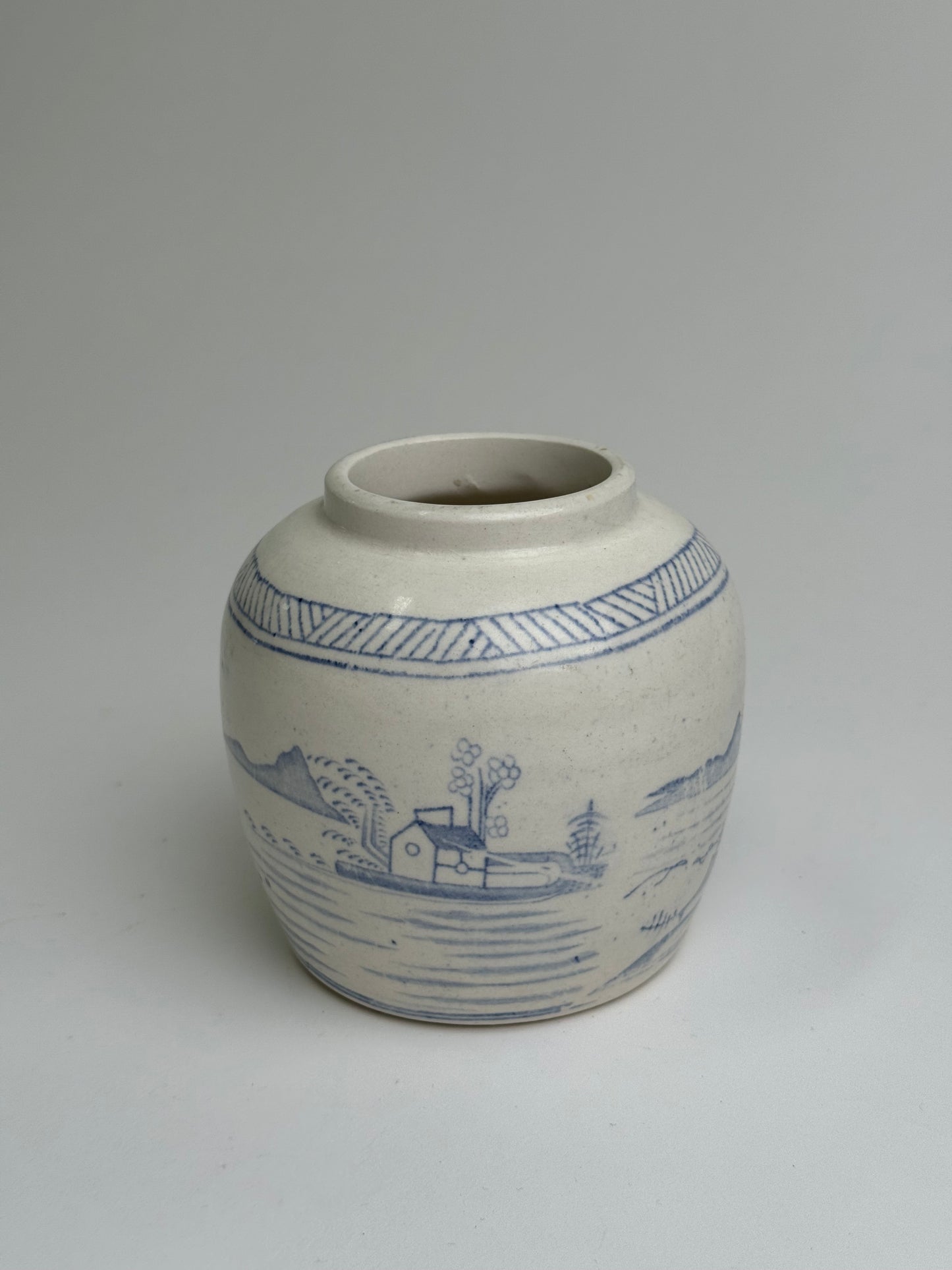 Vintage Chinese Ginger Jar